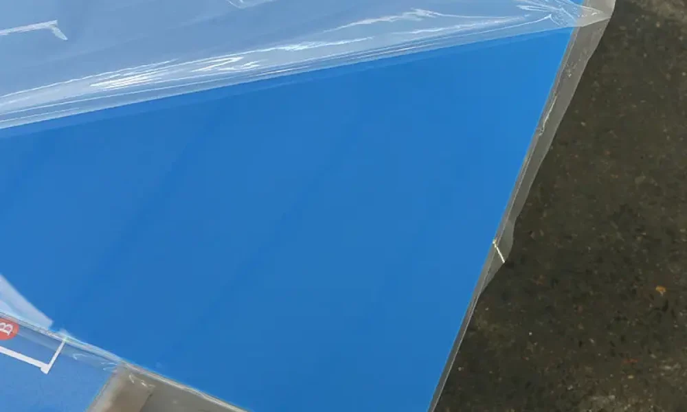 Feuille acrylique bleue (17)